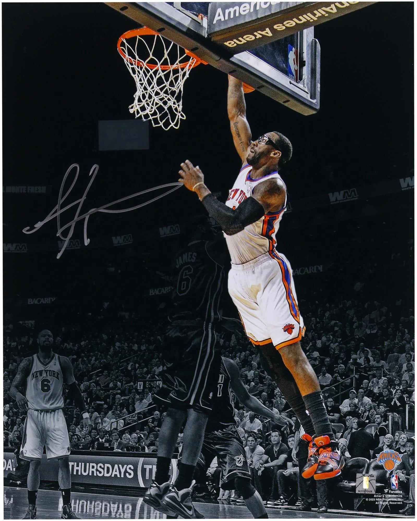 Amar'e Stoudemire New York Knicks Autographed 16 x 20 Spotlight Dunk Vs. Miami Heat Photograph - Fanatics Authentic Certified